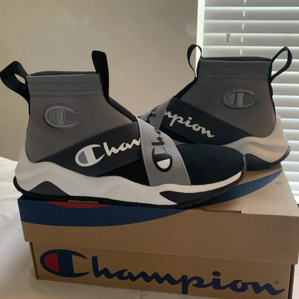 Champion rally crossover